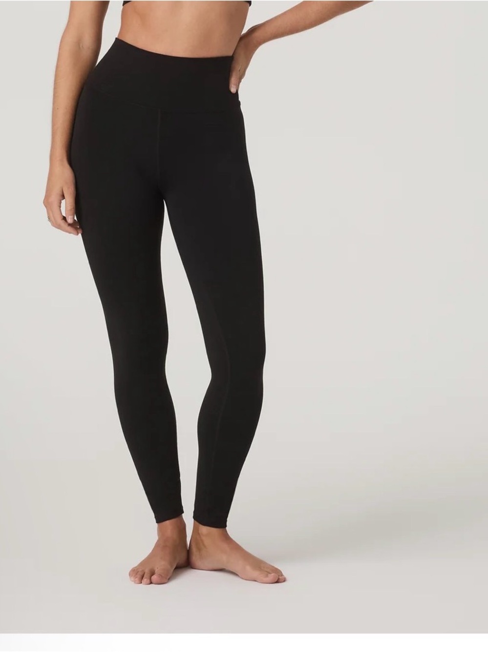 Vuori AllTheFeels Leggings Black Medium BlissBlend High Rise 7/8
